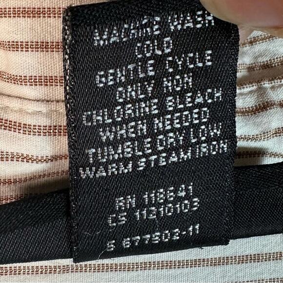 Lane Bryant stripes white metallic gold button down blouse curvy cut plus size - Picture 6 of 9